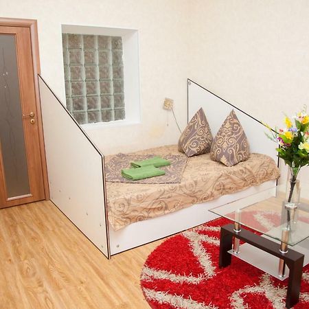 Semi-Luxury Apartment On Zhukovskogo Street 57 Zaporizhia Bagian luar foto