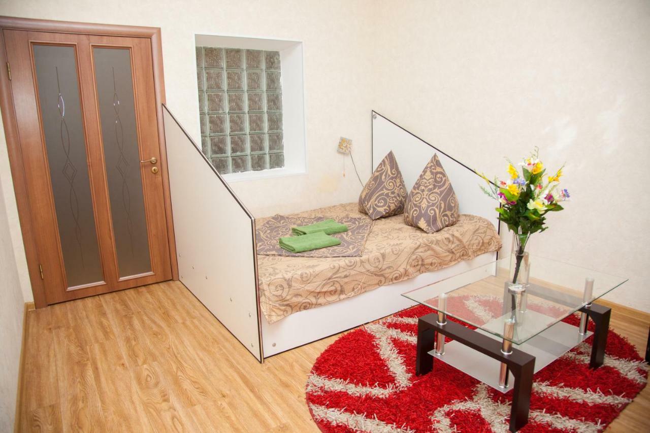 Semi-Luxury Apartment On Zhukovskogo Street 57 Zaporizhia Bagian luar foto