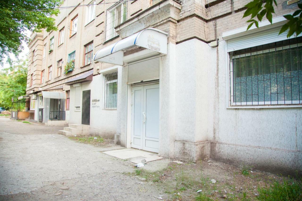 Semi-Luxury Apartment On Zhukovskogo Street 57 Zaporizhia Bagian luar foto